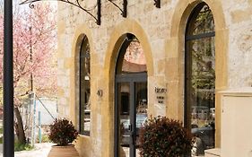 Bizarre Boutique Hotel